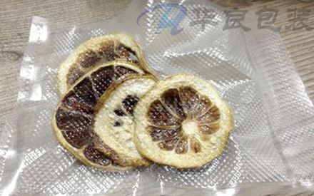 沒有紋路的光面塑料袋如何抽真空？
